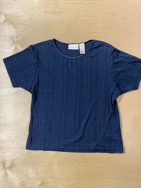 Christie & Jill Navy Short Sleeve Textured Top LP (RF)